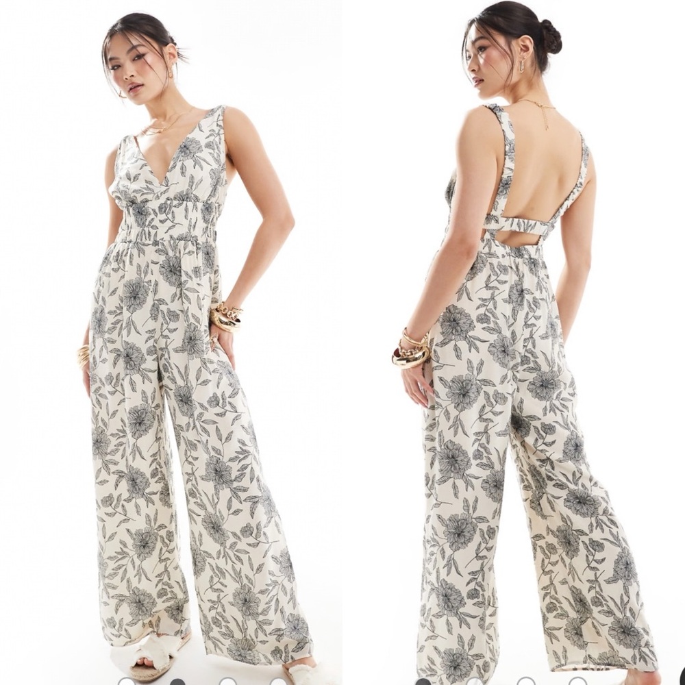 Abercrombie & Fitch Scrunchie Strap Jumpsuit